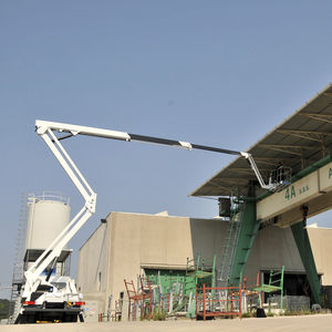 工事現場用高所作業車