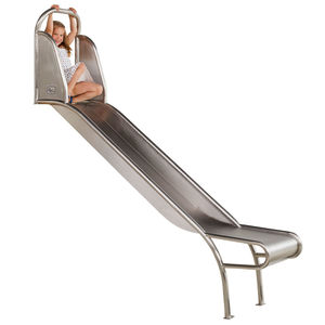 直立型滑り台 1