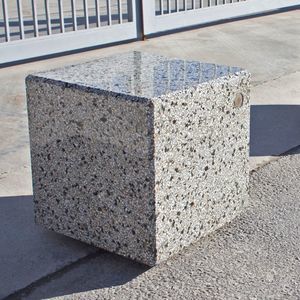 保護用ボラード
