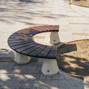 現代風公共ベンチ