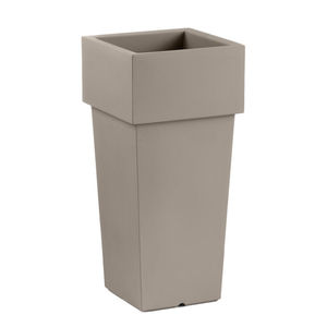 ポリエチレンプランター隠し