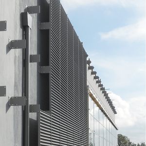 スチール製クラッディング / 塗装 / パネル型 / 木材風
