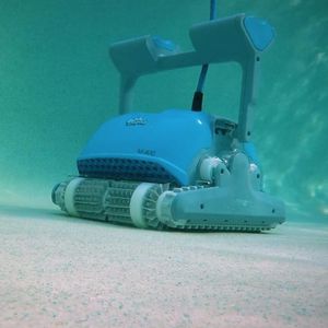 電動式プール用ロボット 1