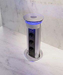 電流コンセント 1
