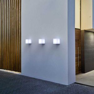 コンテンポラリー壁面ライト / ポリエチレン製 / LED / 正方形
