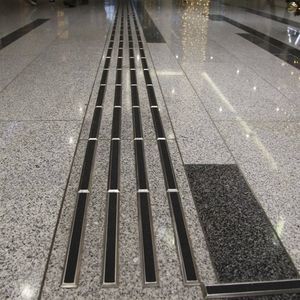 触覚視覚障害者誘導用ブロック