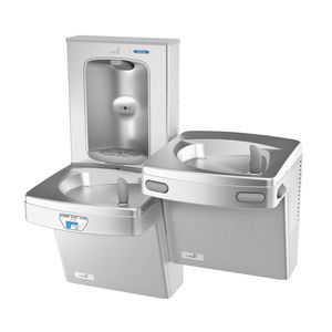 非接触給水機 1