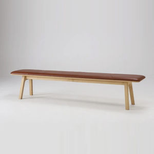 現代風ベンチ