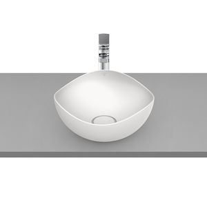 カウンタートップ型洗面器