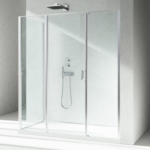 ガラス製シャワー室 1