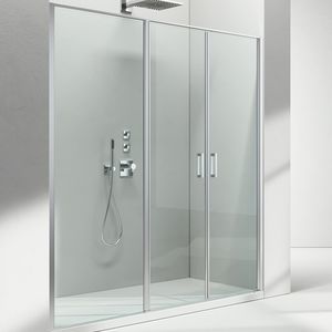 ガラス製シャワー室 1