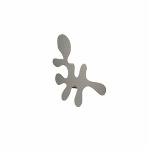 壁取り付け式コートかけ 1