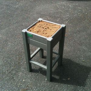 金属製灰皿