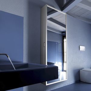 壁取り付け式収納家具 1