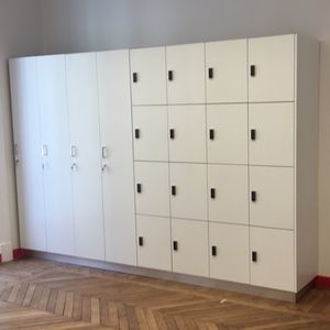 木製ロッカールーム 1