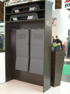スポーツ用具用貯蔵戸棚
