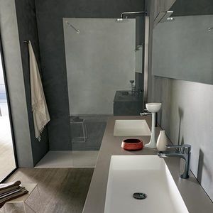 固定シャワースクリーン 1