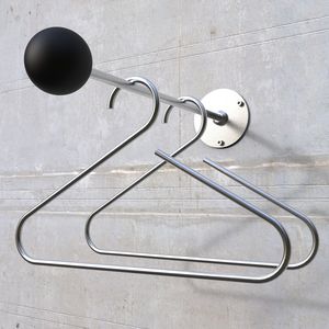 壁取り付け式ハンガーパイプ 1