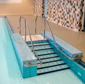 ステンレススチール製プール階段 1