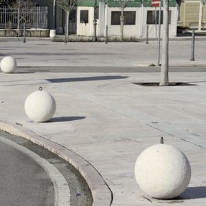 保護用ボラード