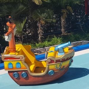 地上プールプール用噴水