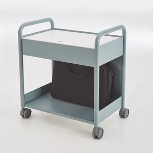 キャスター付き収納家具