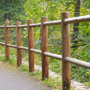 自転車通行用フェンス 1