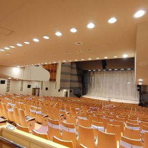 天井埋め込み式照明器具