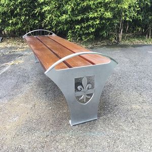 コンテンポラリー公共ベンチ