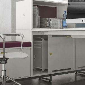 固定型デスクトップPCラック 1