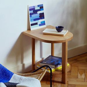 現代風サイドテーブル