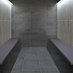 現代風更衣室用ベンチ