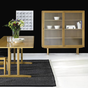現代風食器棚 1