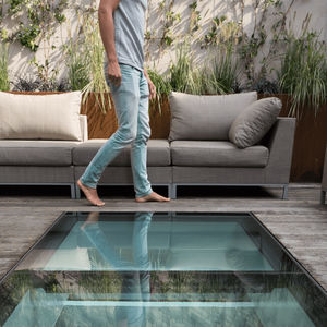 テラス屋根用天窓 Glazing Vision 施釉用 照明 へり付き