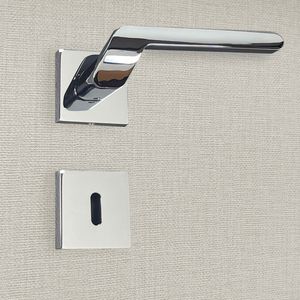 ドア用取手 1