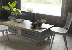 キャスター付きローテーブル - 全ての建築とデザイン製品メーカ－