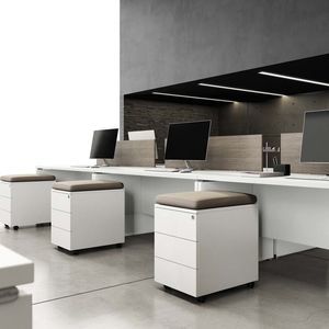 金属製オフィスユニット