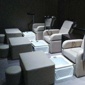 ビニール製ペディキュアチェア