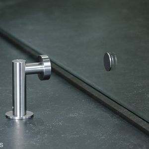 ステンレススチール製戸止め