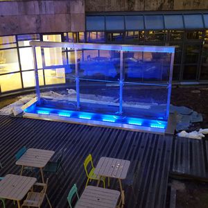 ガラス製ウォｰターウォｰル