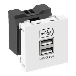 USB接続コンセント 1