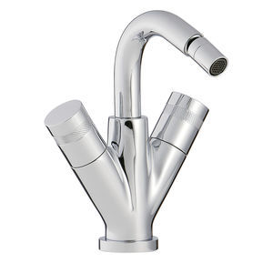 洗面器用ダブルハンドル混合水栓