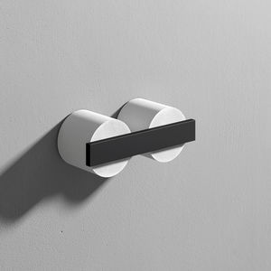 壁取り付け式トイレットペーパーホルダー 1