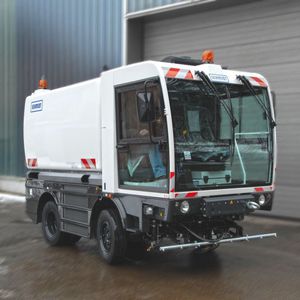 道路管理用クリーナー 1