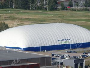 スポーツ施設膨張式構造物 1
