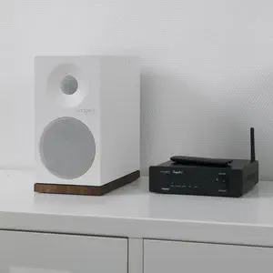 tangent スピーカー　EVO, EVO E4 Tangent-Audio EVO E4 (Black) Bookshelf speakers at Crutchfield