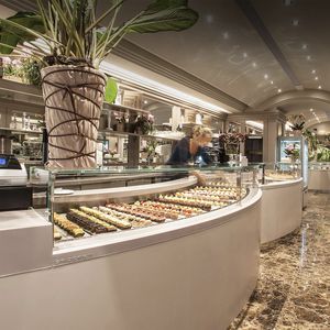 カウンター冷蔵陳列ケース