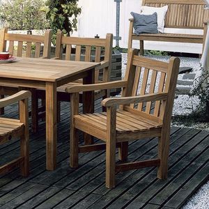 伝統的ダイニングルーム用チェア 1