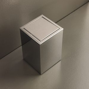 バスルーム用ゴミ箱