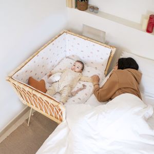 添い寝用ベビーベッド 1